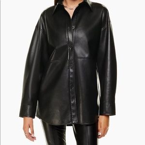 Like new! Amazing light jacket that goes with every outfit! New pictures added!